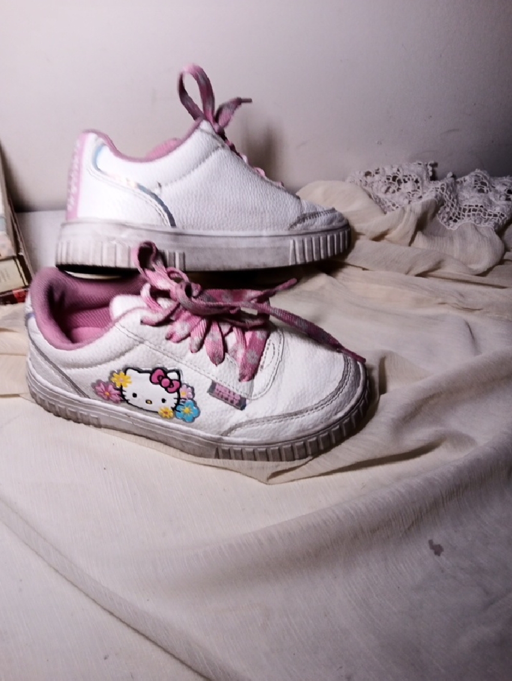 Hello Kitty White and Pink Kids Sneakers with Character Detail
